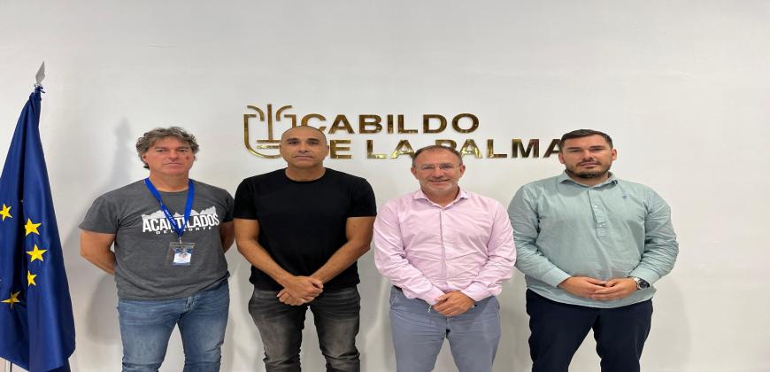 El Cabildo refuerza su compromiso con el deporte y la inclusión social con la renovación de convenios de tecnificación y vela adaptada