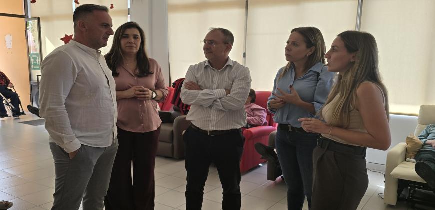 El Cabildo amplía en siete las plazas de atención del centro de día de Tazacorte