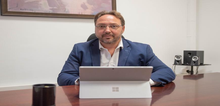 El Cabildo de La Palma destina 350.000 euros para la instalación de sistemas eléctricos y renovables en viviendas de personas afectadas por el volcán