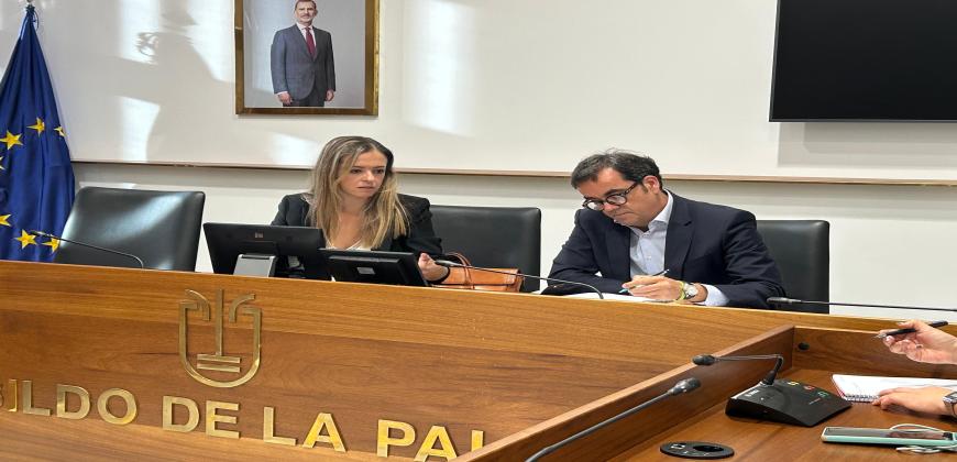 El Cabildo refuerza su compromiso con el comercio local en colaboración con la Dirección General de Comercio 