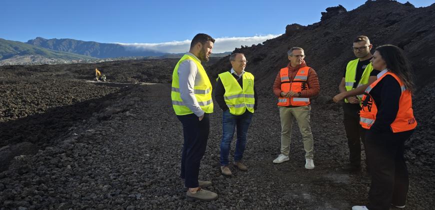 El Cabildo facilita el acceso a una veintena de parcelas residenciales en el Camino del Hidalgo de Los Llanos