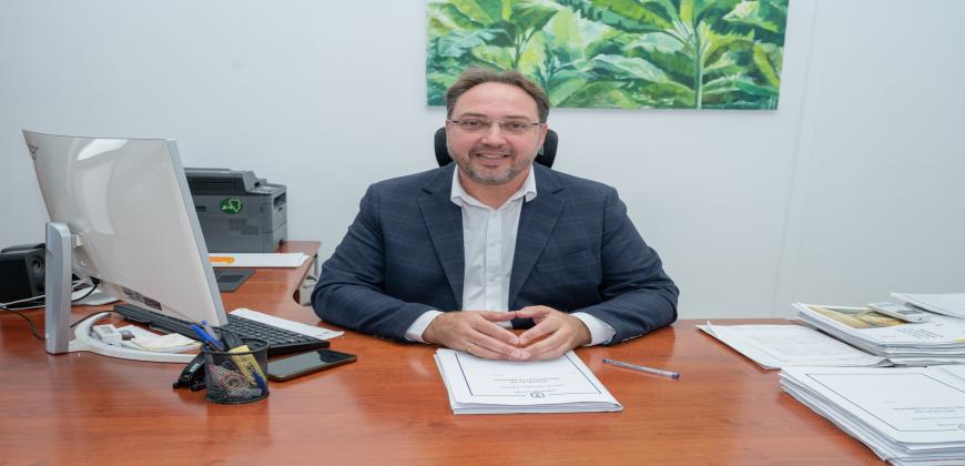 El Cabildo mejora la flota de vehículos del Consorcio de Servicios con la adquisición de un camión de grandes dimensiones