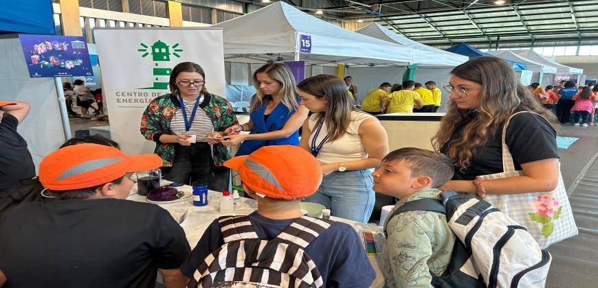 Miriam Perestelo en la Miniferia de la Ciencia y la Innovación en Canarias 2026
