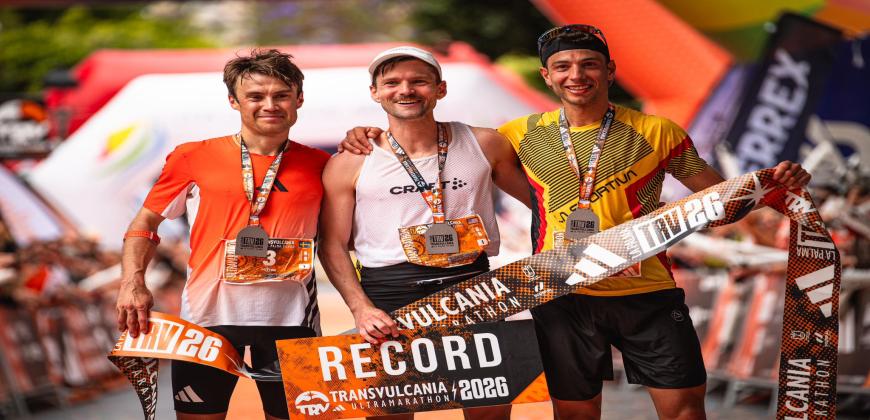 Podio de la Ultramaratón de la Transvulcania adidas.